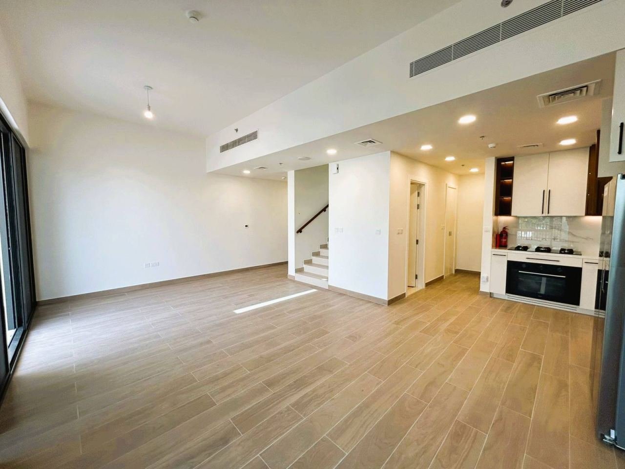3 BR Apartment for Rent in The Hamilton, photo 3