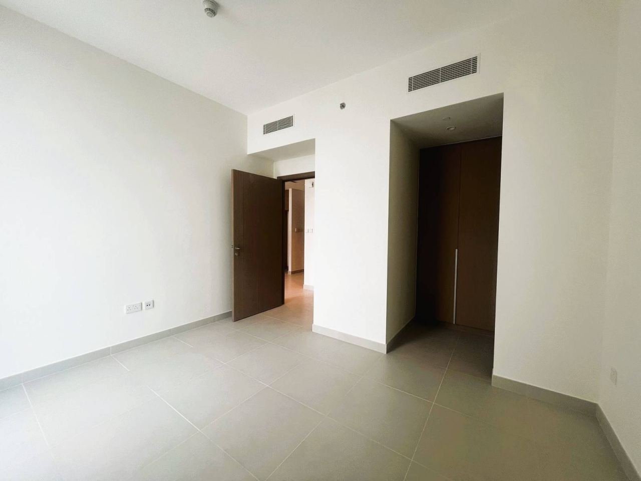 1 BR Apartment for Rent in Moor at Creek Beach, photo 6