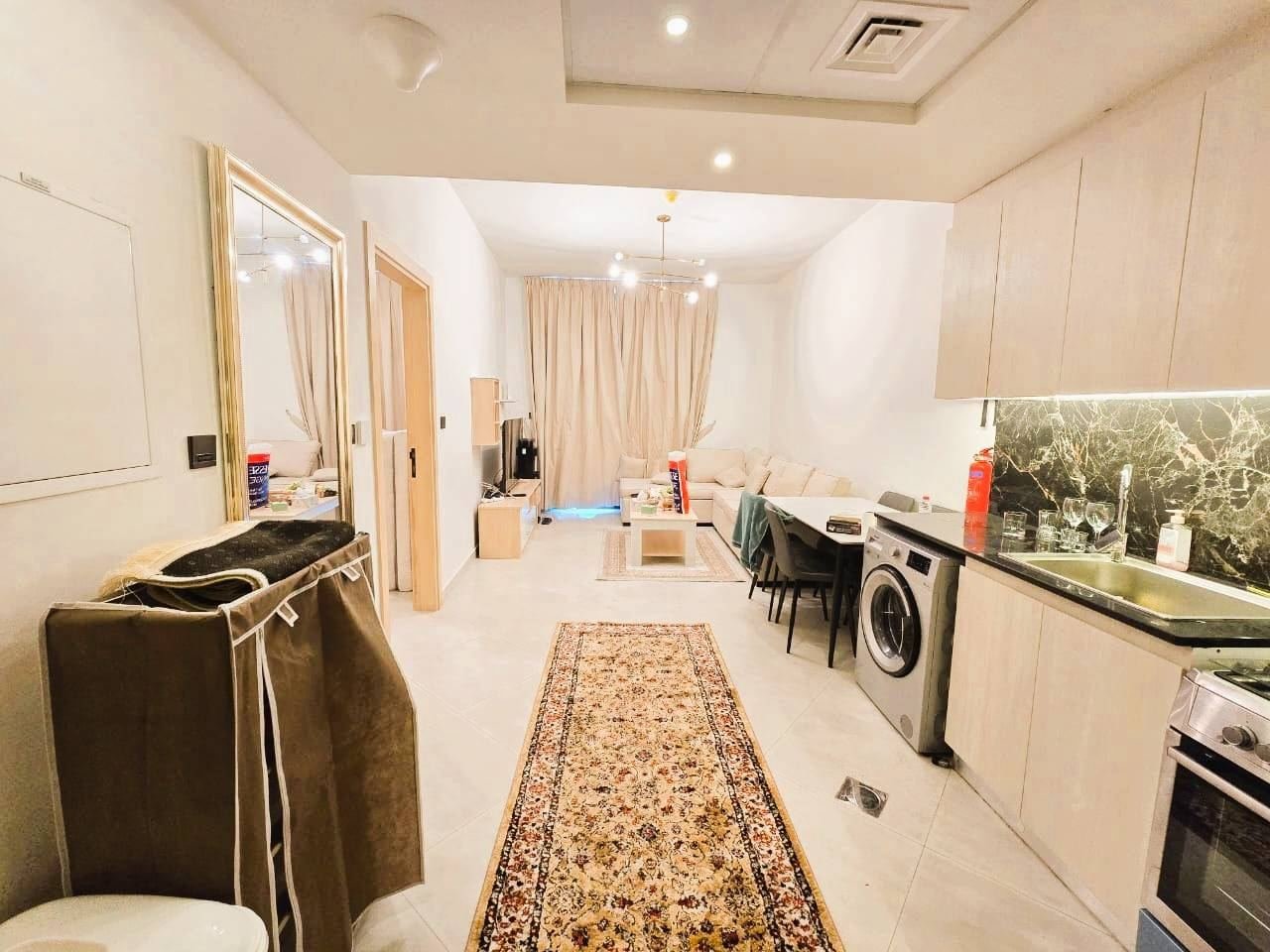 1 BR Apartment for Rent in Binghatti Avenue, photo 5