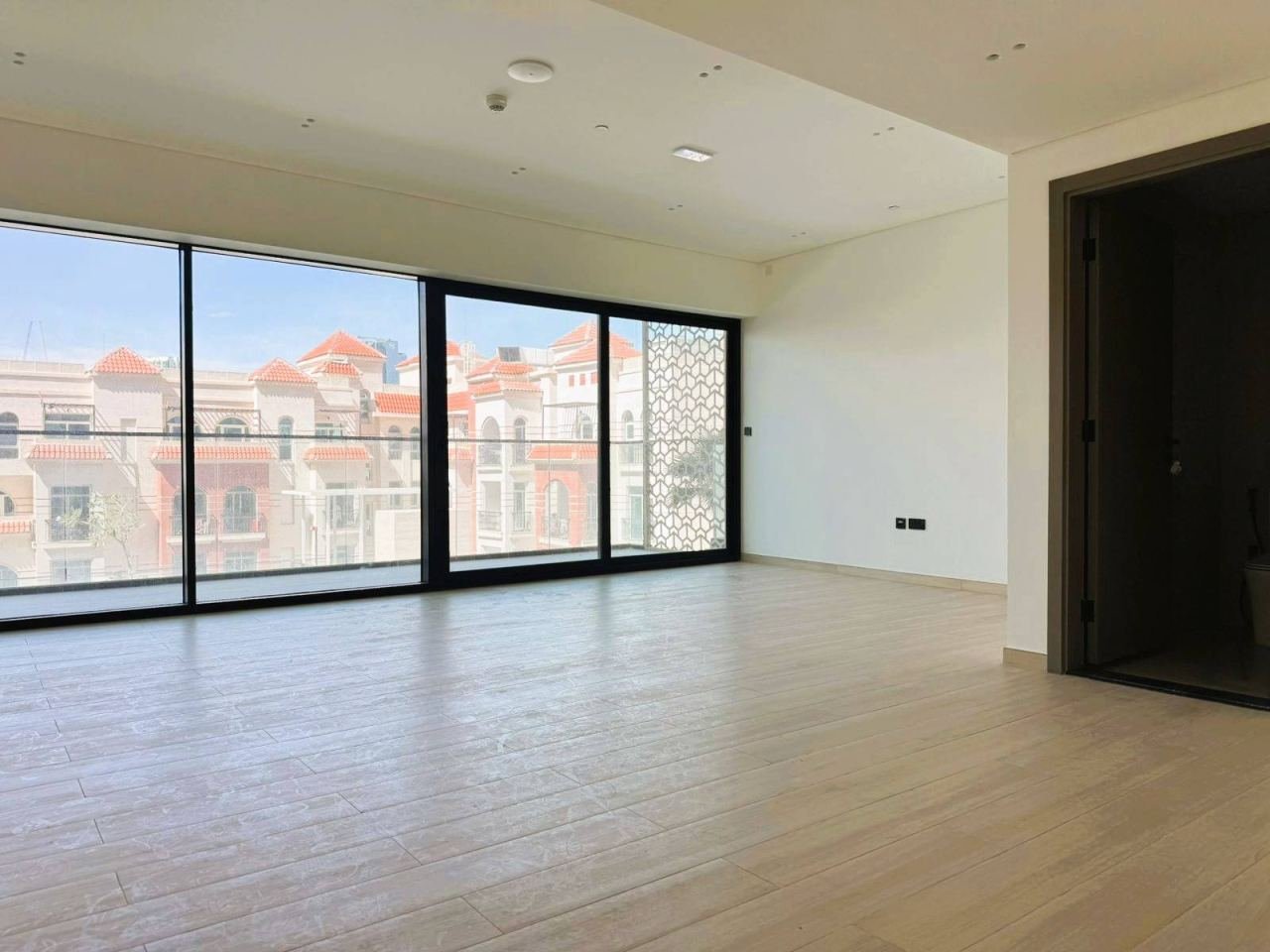 -1 BR Office for Rent in Binghatti Emerald, photo 6