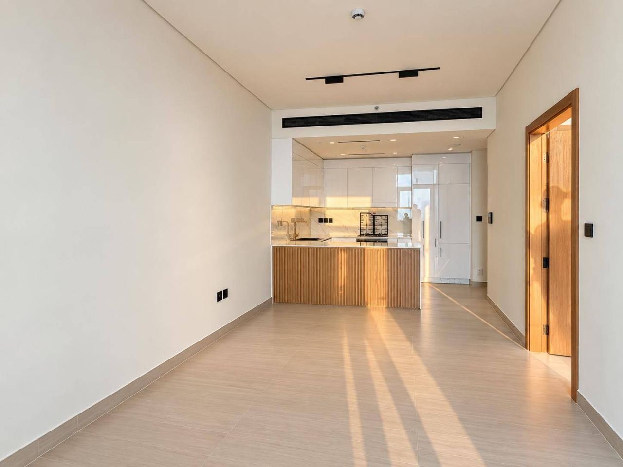 1 BR Apartment for Rent in Binghatti Azure