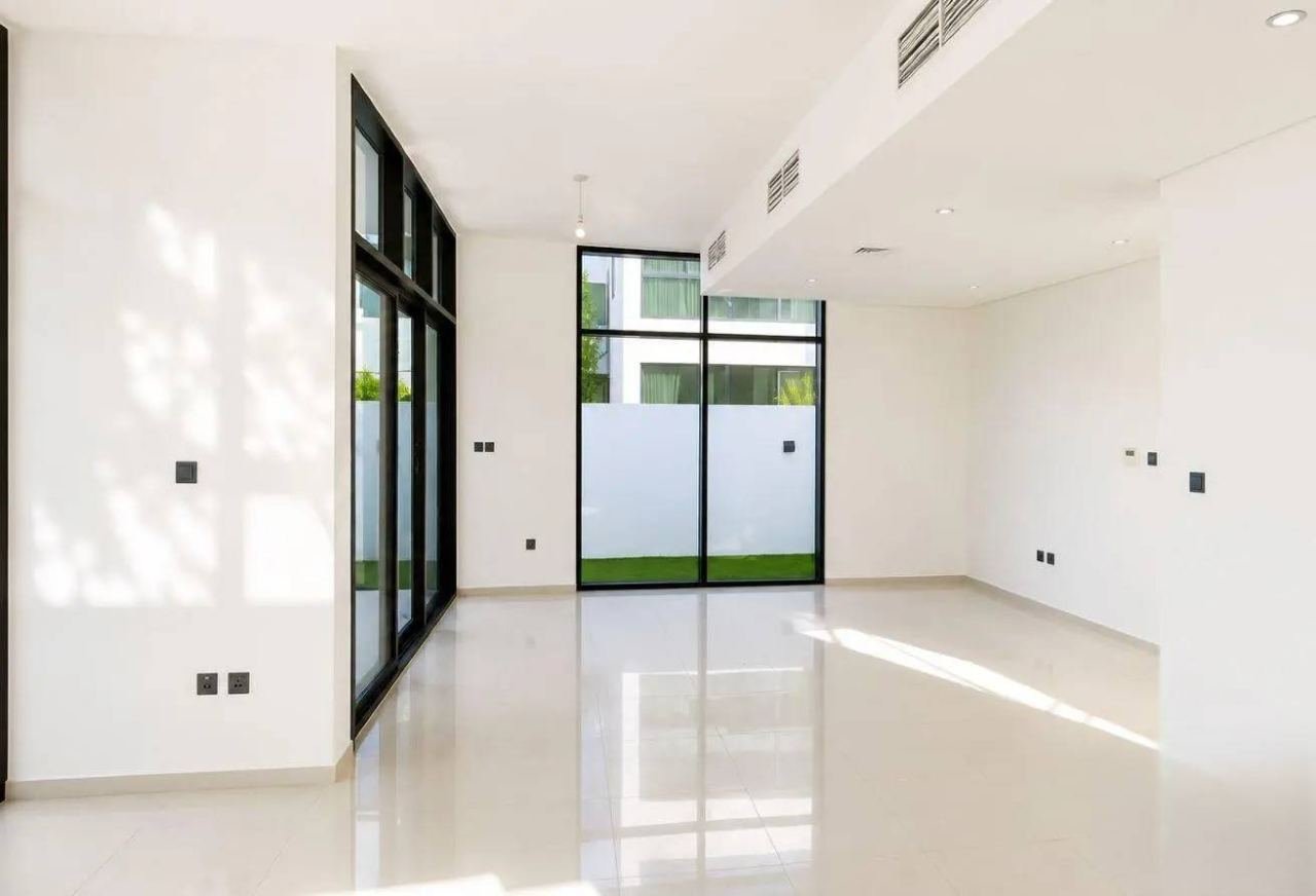6 BR Villa for Rent in Janusia, photo 3