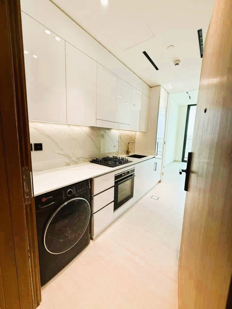 Studio Apartment for Sale in Binghatti Azure, photo 4