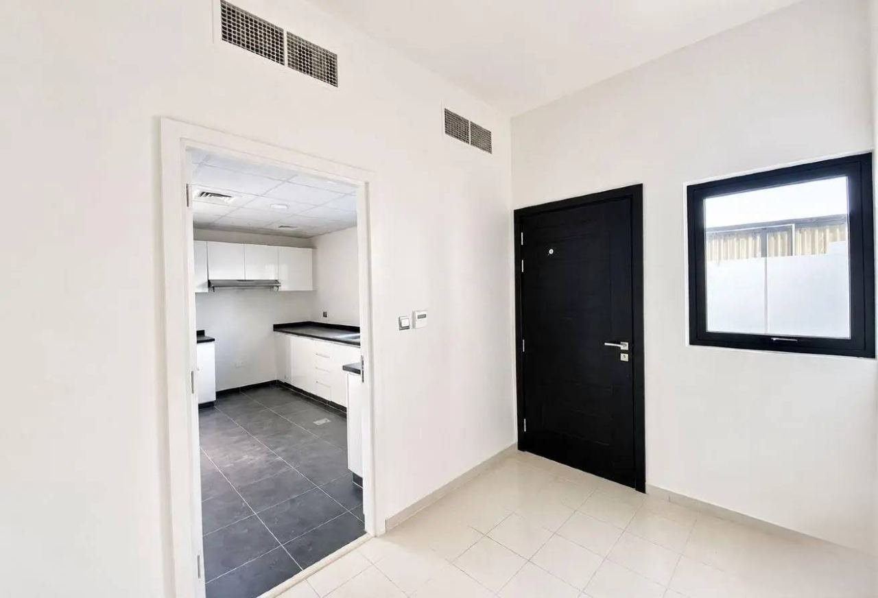 6 BR Villa for Rent in Janusia, photo 5