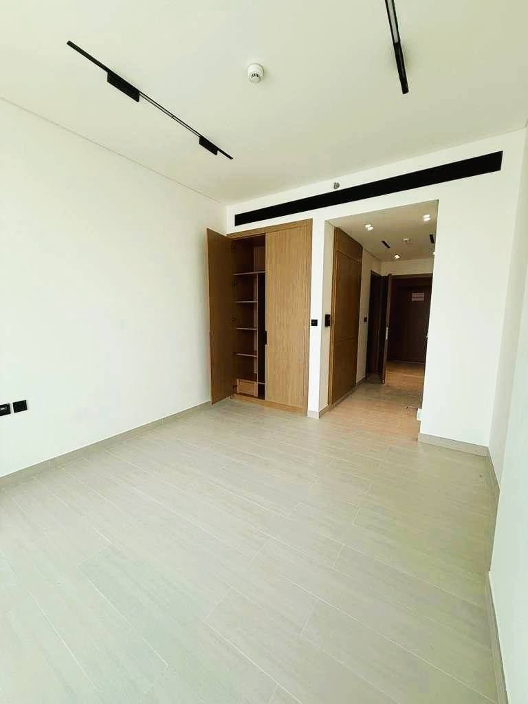Studio Apartment for Sale in Binghatti Azure, photo 2