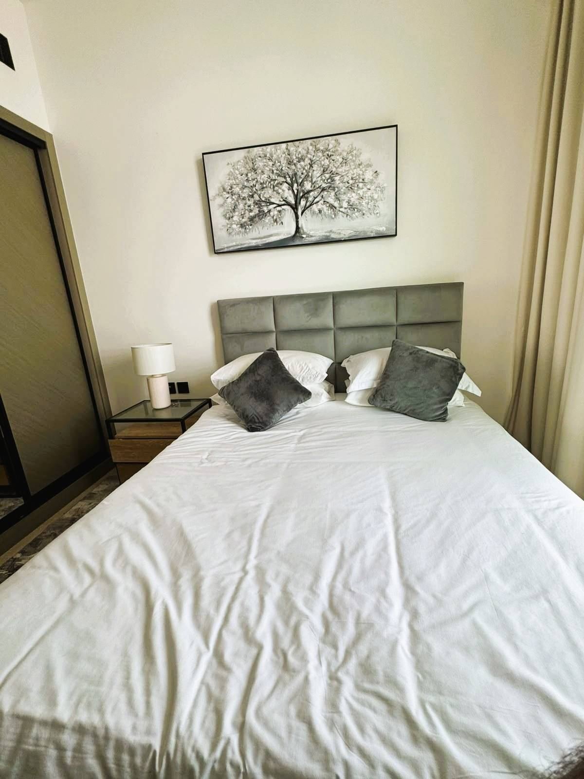 1 BR Apartment for Rent in Binghatti Emerald, photo 6