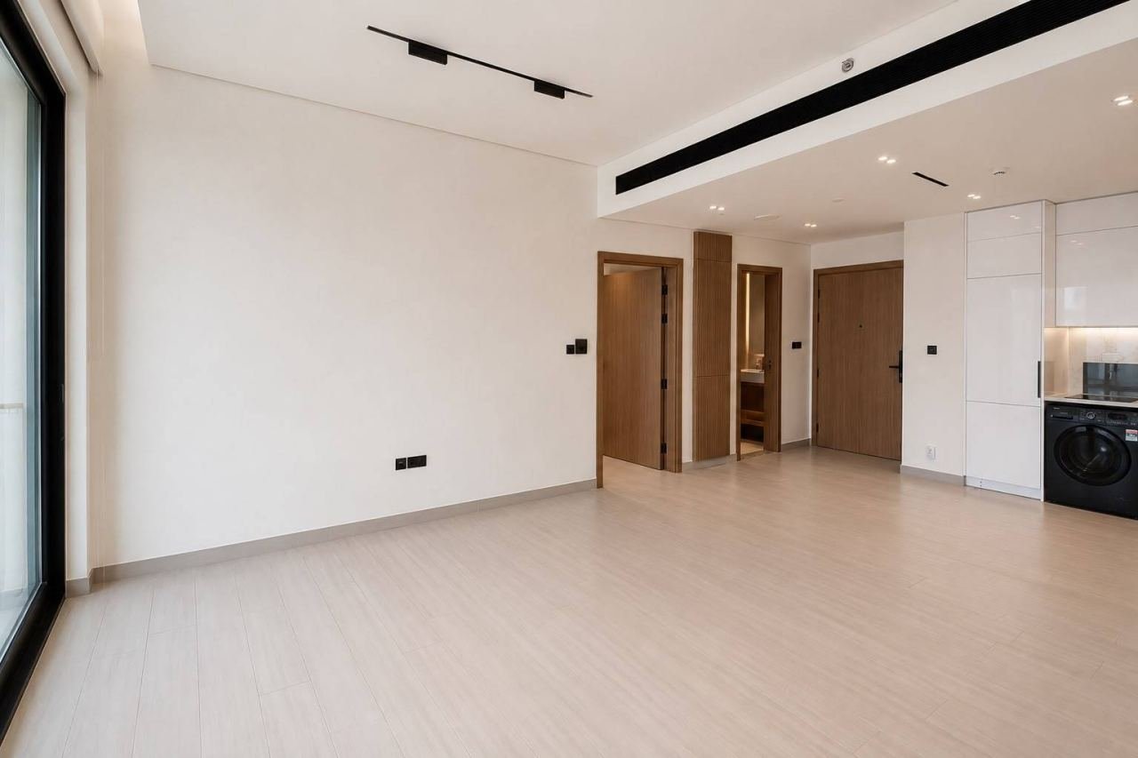 1 BR Apartment for Rent in Binghatti Azure, photo 3