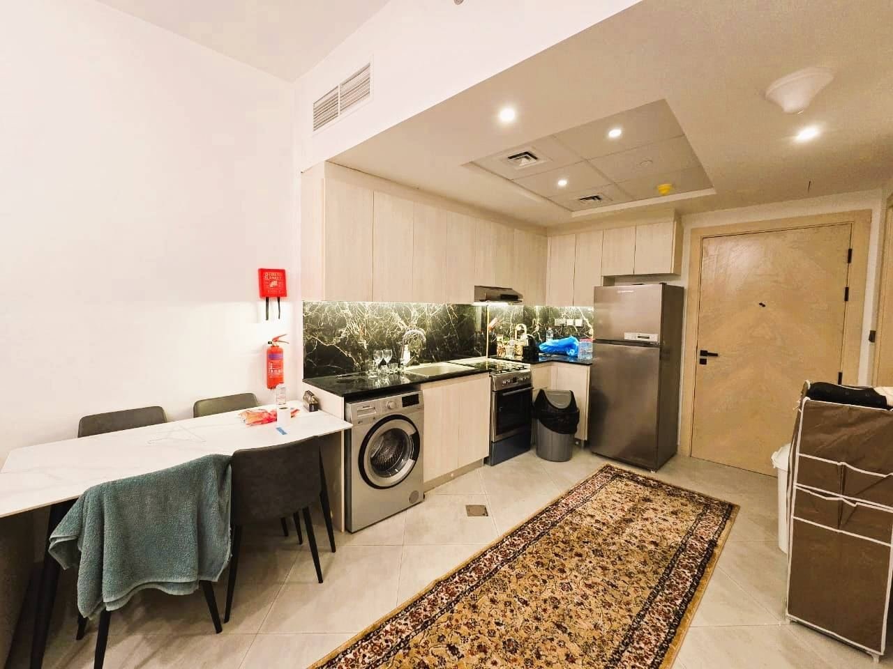 1 BR Apartment for Rent in Binghatti Avenue, photo 3